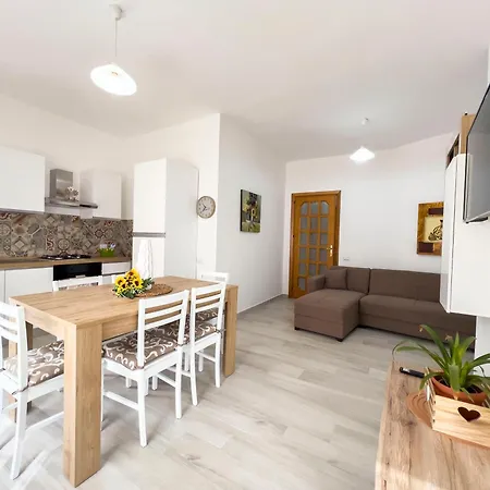 Appartement Antora's House